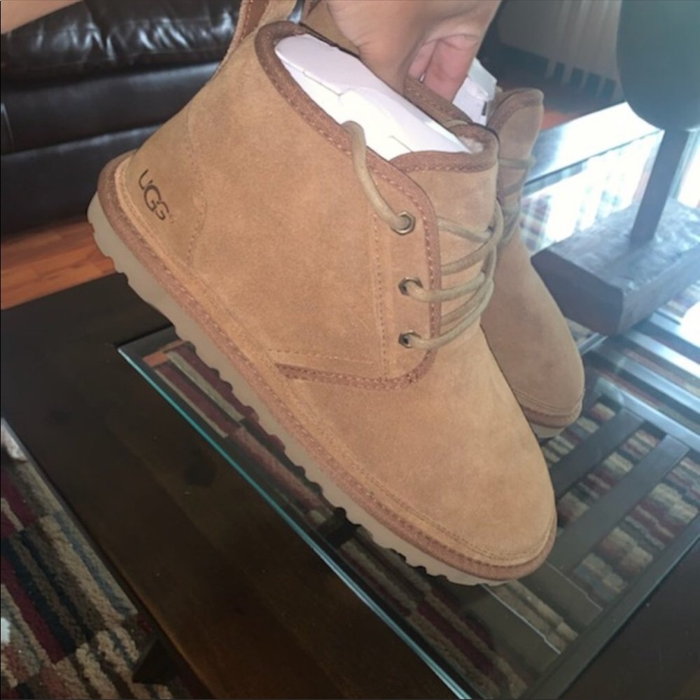 Ugg neumels